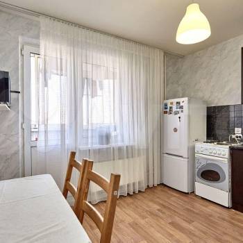 Сдается 2-х комнатная квартира, 60 м²