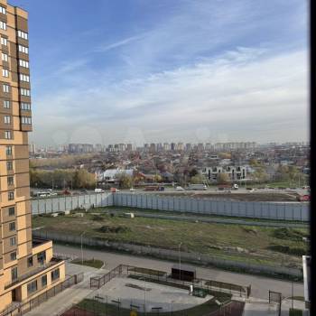 Продается 1-комнатная квартира, 39 м²