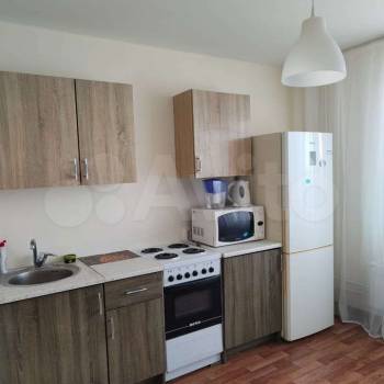 Продается 1-комнатная квартира, 40 м²