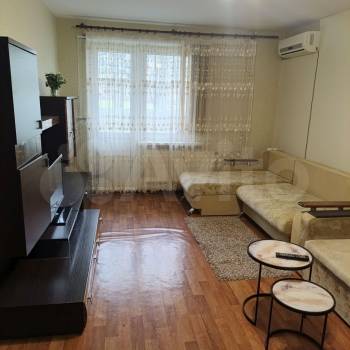 Сдается 1-комнатная квартира, 40 м²