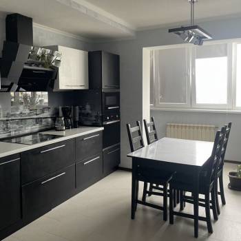 Сдается Многокомнатная квартира, 80 м²