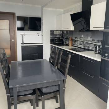 Сдается Многокомнатная квартира, 80 м²