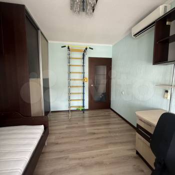 Сдается Многокомнатная квартира, 80 м²