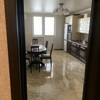 Сдается Многокомнатная квартира, 93,2 м²