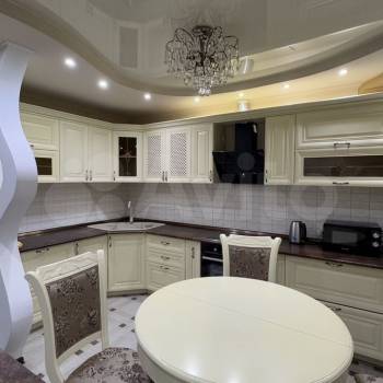 Сдается 2-х комнатная квартира, 72 м²