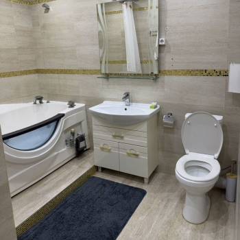 Сдается 2-х комнатная квартира, 72 м²