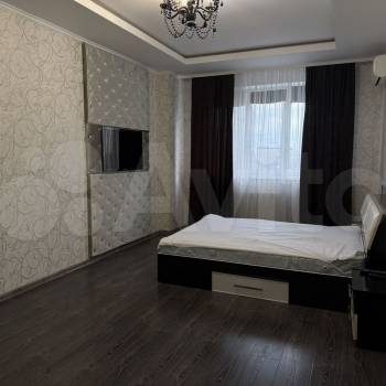 Сдается 2-х комнатная квартира, 83 м²