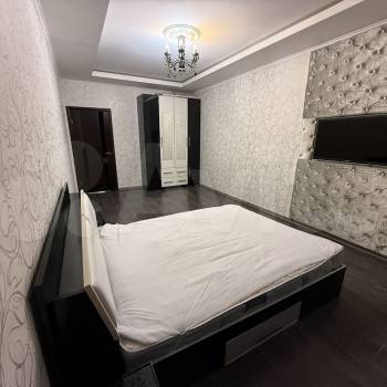 Сдается 2-х комнатная квартира, 83 м²