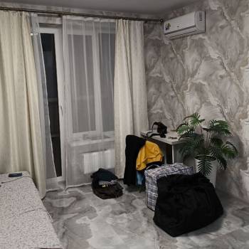 Продается 1-комнатная квартира, 37 м²