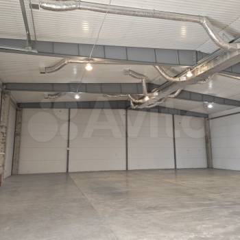 Сдается Нежилое помещение, 600 м²