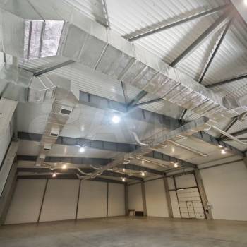 Сдается Нежилое помещение, 600 м²