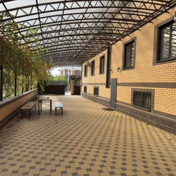 Сдается Нежилое помещение, 600 м²