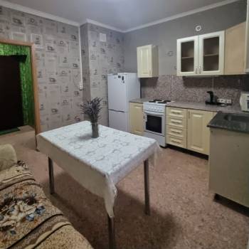 Сдается 1-комнатная квартира, 39 м²