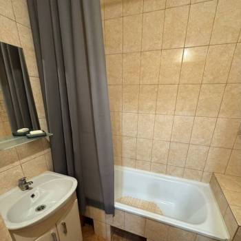 Сдается 1-комнатная квартира, 50 м²