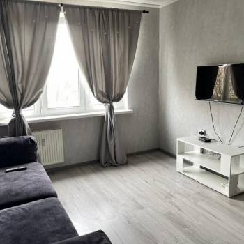 Сдается 1-комнатная квартира, 38 м²