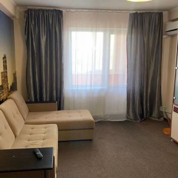 Сдается 1-комнатная квартира, 39 м²