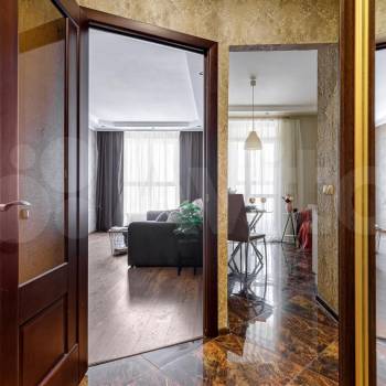 Продается 1-комнатная квартира, 41 м²