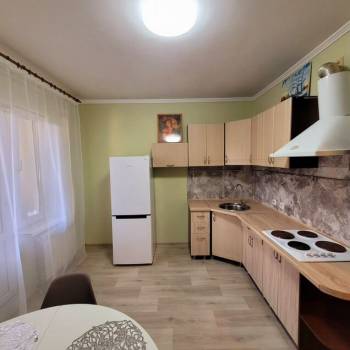 Сдается 2-х комнатная квартира, 70 м²