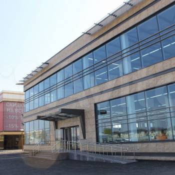 Сдается Нежилое помещение, 1900 м²