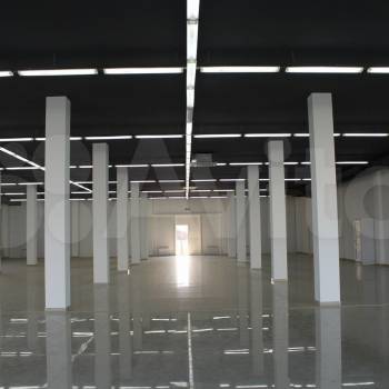 Сдается Нежилое помещение, 1900 м²
