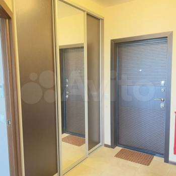 Сдается 1-комнатная квартира, 42 м²