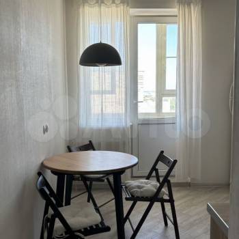 Сдается 1-комнатная квартира, 38,6 м²