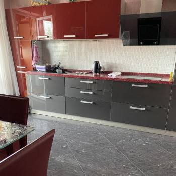 Сдается 2-х комнатная квартира, 75 м²