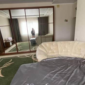 Сдается 2-х комнатная квартира, 75 м²