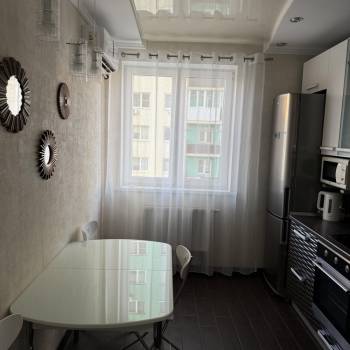 Сдается 2-х комнатная квартира, 70 м²