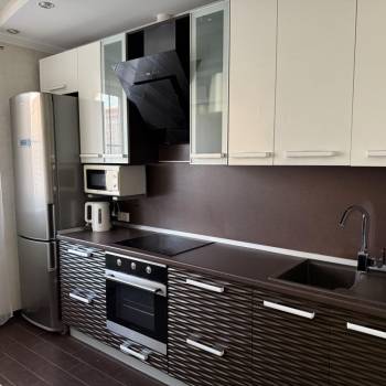 Сдается 2-х комнатная квартира, 70 м²