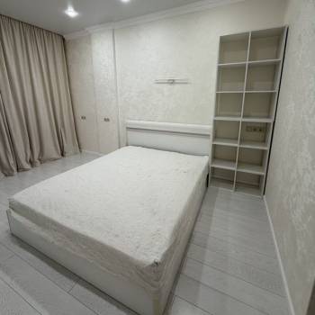 Продается 1-комнатная квартира, 40 м²