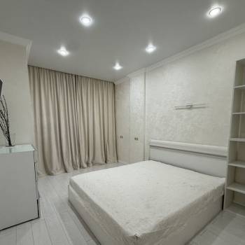 Продается 1-комнатная квартира, 40 м²