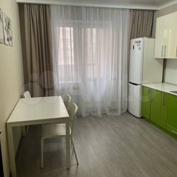 Сдается 1-комнатная квартира, 38,6 м²