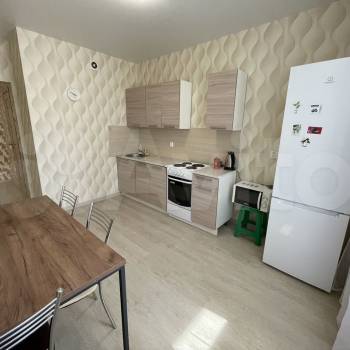 Сдается 1-комнатная квартира, 41 м²