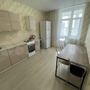 Сдается 1-комнатная квартира, 41 м²