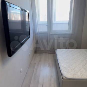 Сдается 1-комнатная квартира, 39 м²