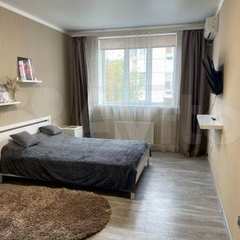 Сдается 1-комнатная квартира, 37 м²