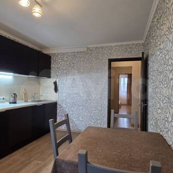 Сдается 2-х комнатная квартира, 64 м²