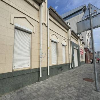 Сдается Нежилое помещение, 300 м²