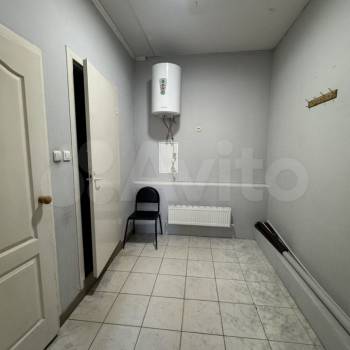 Сдается Нежилое помещение, 300 м²