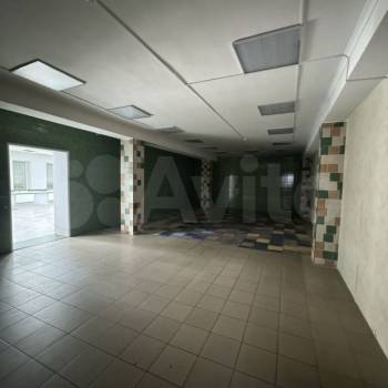 Сдается Нежилое помещение, 300 м²