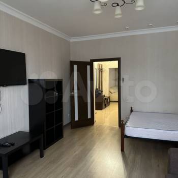 Сдается 1-комнатная квартира, 55 м²