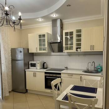 Сдается 1-комнатная квартира, 55 м²