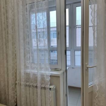 Сдается 1-комнатная квартира, 55 м²