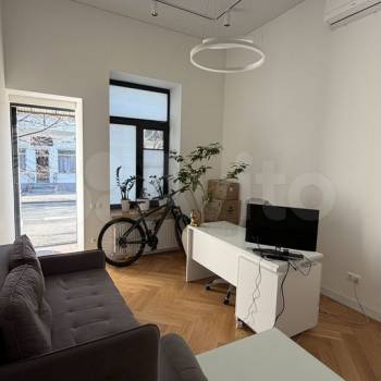 Продается Нежилое помещение, 70 м²