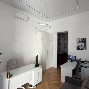 Продается Нежилое помещение, 70 м²