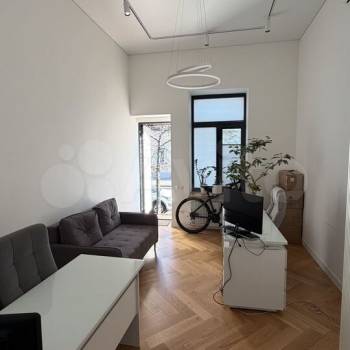 Продается Нежилое помещение, 70 м²