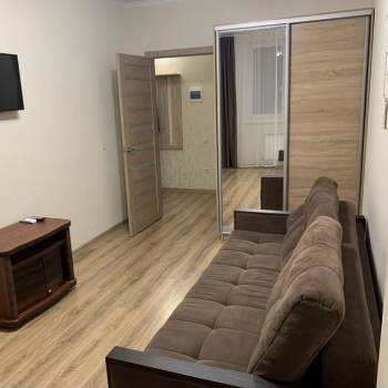 Сдается 1-комнатная квартира, 38 м²