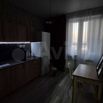 Сдается 1-комнатная квартира, 40 м²