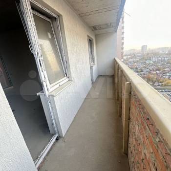 Продается 1-комнатная квартира, 37 м²